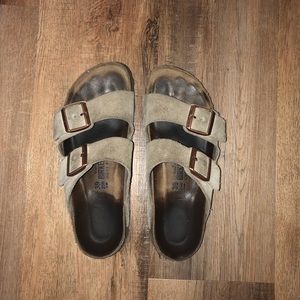 ARIZONA COPPER/TAN SUEDE BIRKENSTOCKS